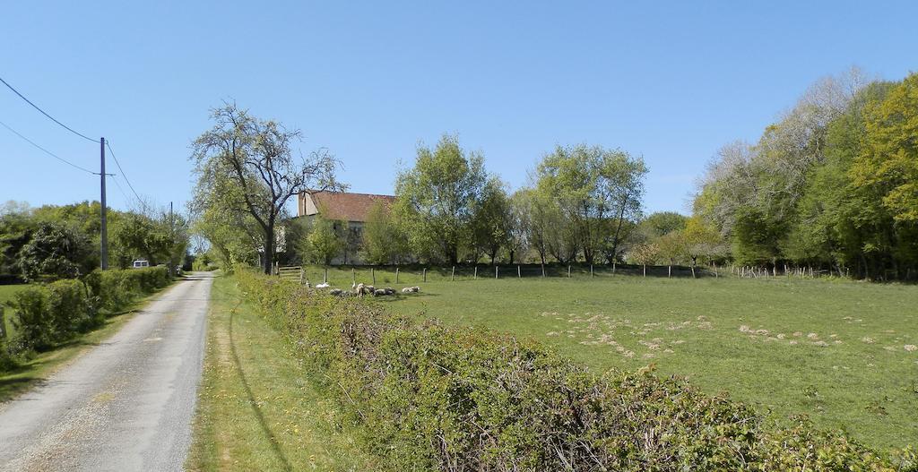 مبيت وإفطار Saint-Amand-en-Puisaye Domaine De Varenne المظهر الخارجي الصورة